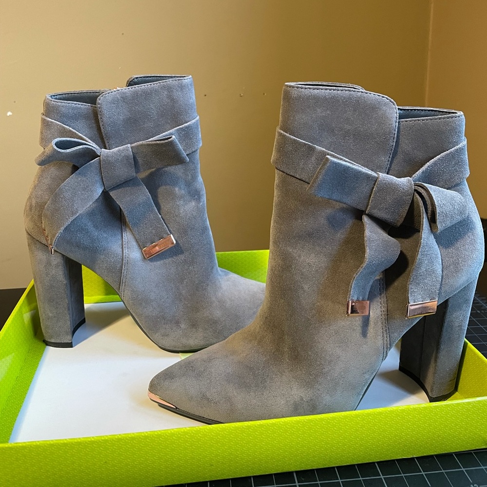 Ted Baker Suede Bow Booties SIZE 8